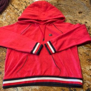 Red cropped Tommy Hilfiger hoodie